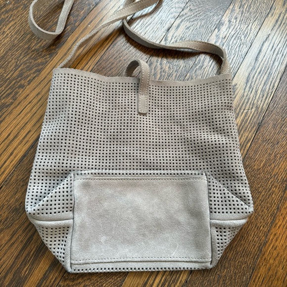 Anthropologie leather crossbody purse / grey / super soft sueded - Picture 4 of 9